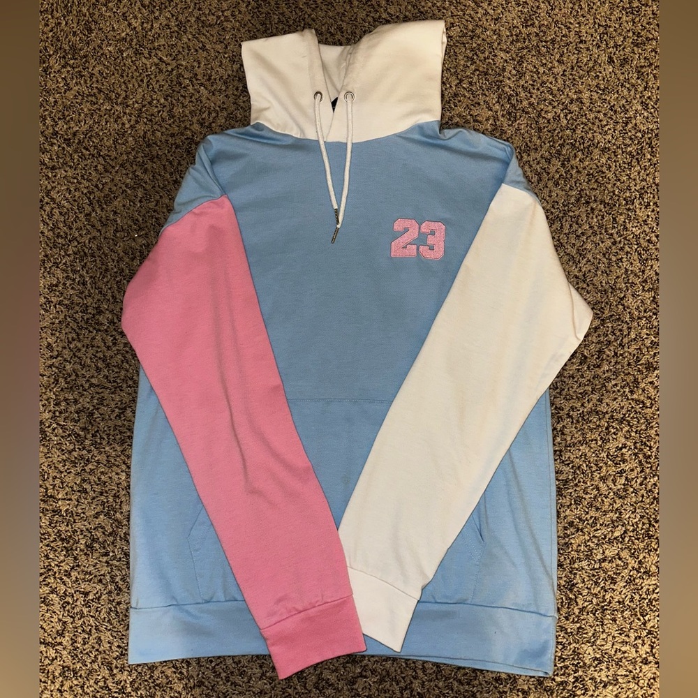 Medium, lightweight sweatshirt